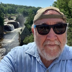 Meet your Posher, Aaron